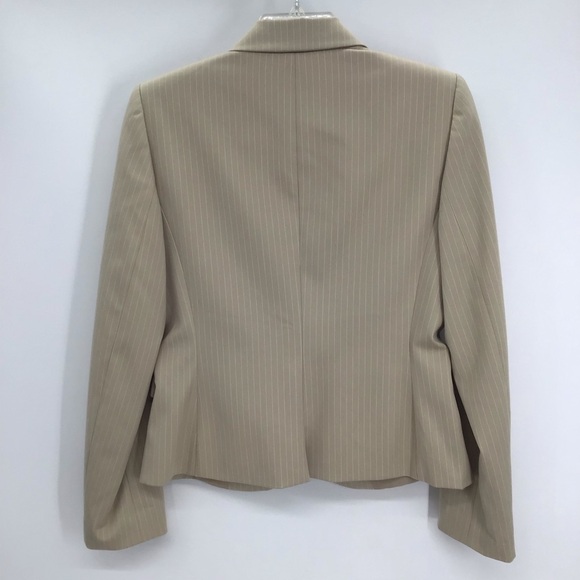 Antonio Melani Classic Tailored Pinstripe Blazer Business Casual Tan Size 6 - Picture 2 of 7